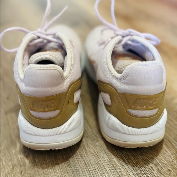 Nike Women's Pink and Gold Running Shoes - Picture 8 of 9